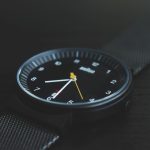 Montre connectée vs mécanique homme : comment choisir en 2026
