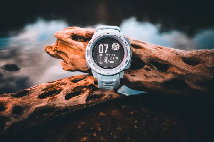 Montre Garmin homme : guide de sélection 2026